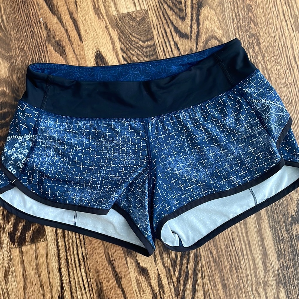 Lululemon Speed Up Low Rise short